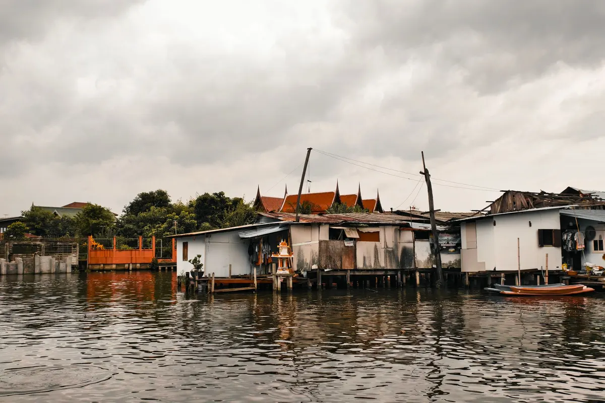 วัดริมคลองในกรุงเทพฝั่งธนบุรี (ภาพประกอบ)