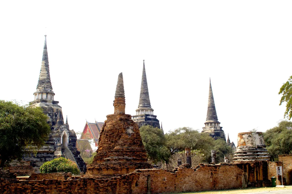โบราณสถานวัดเก่าที่พระนครศรีอยุธยา (ภาพประกอบ)