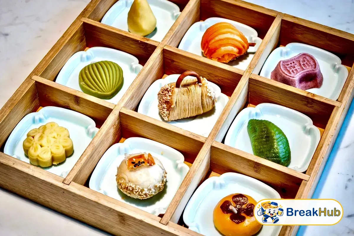 ถาดขนมในกล่องกระดาษ (ภาพประกอบ)